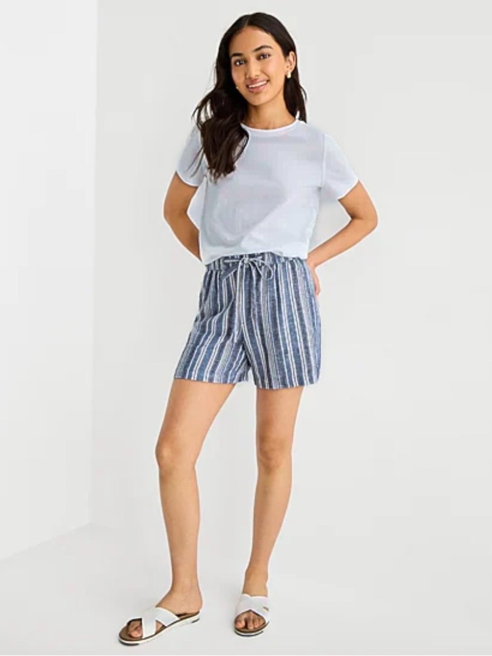 Women’s High Rise Linen Shorts
